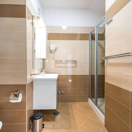 Rilovic A4 * Cavtat