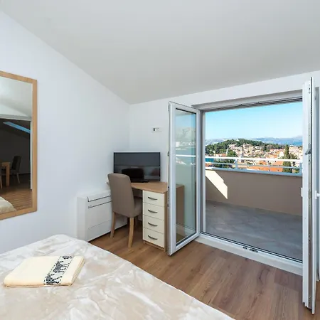 Rilovic A4 * Cavtat